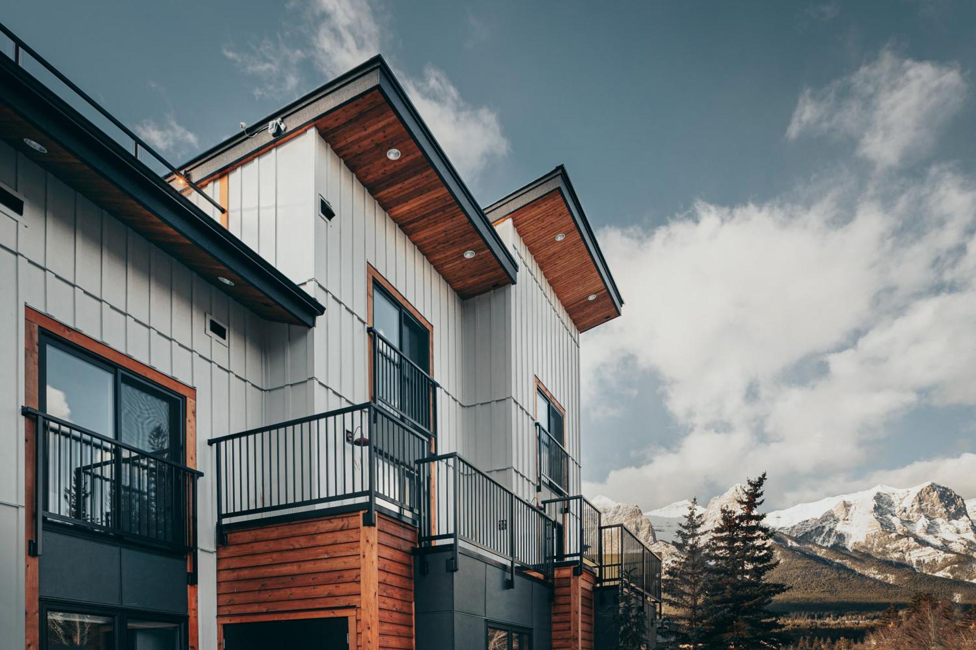 Hotel Basecamp
