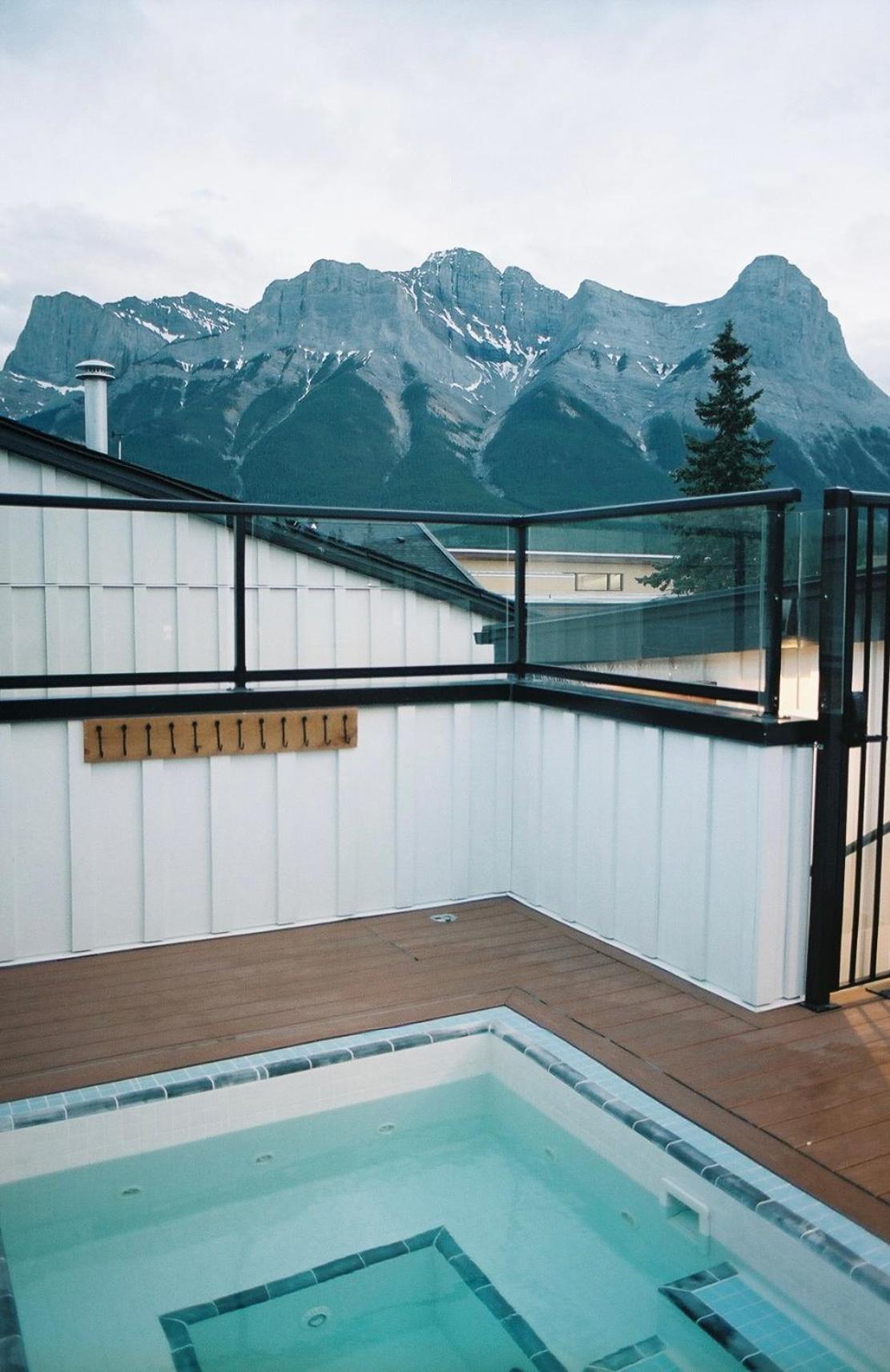 Basecamp Hotel 4*